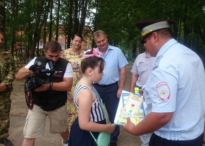 Общественная палата Солнечногорского района поддержала инициативу жителя по установке информацтонных щитов "Внимание-дети!"