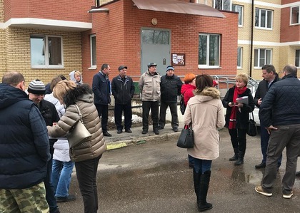 Общественники обсудили с жителями насущные вопросы ЖКХ