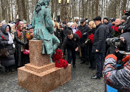 В усадьбе Татищева в деревне Болдино Солнечногорска состоялось открытие памятника Василию Татищеву